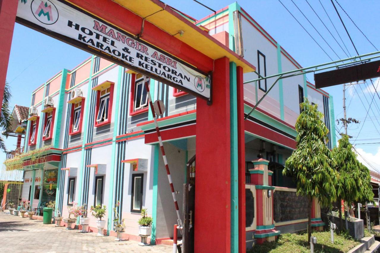 Penginapan Hotel Mangir Asri Giaoag Exterior photo